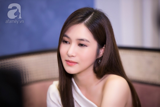 Hương Tràm từng phải vay tiền để xây nhà trước khi đi du học