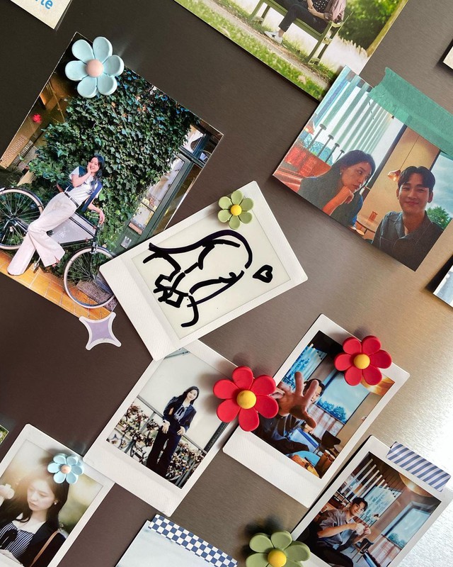 ... và loạt ảnh có sự xuất hiện của Kim Soo Hyun