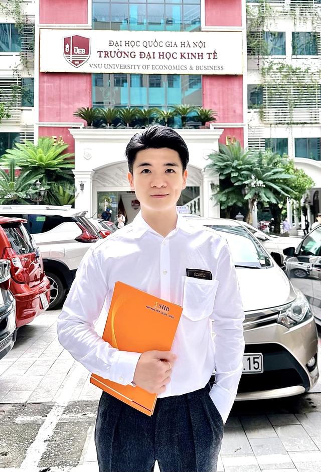 Phó Tổng đang theo học Tiến sỹ