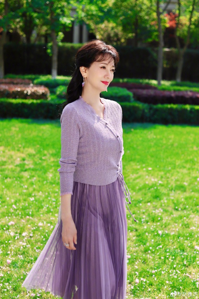 Triệu Nhã Chi gần 70 tuổi