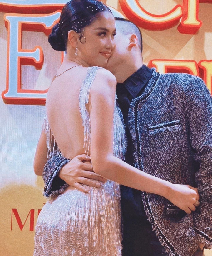 Vũ Khắc Tiệp là người đi cùng Ngọc Trinh từ ngày đầu tham gia vào showbiz