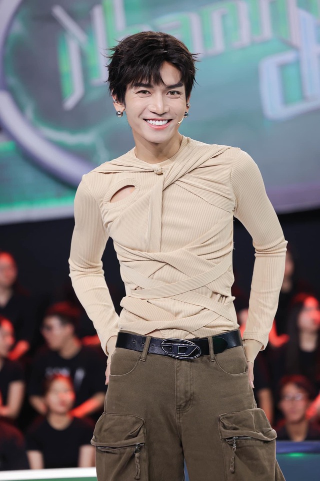 Diễn viên 9x nêu quan điểm việc công tư phân minh, chuyện công việc không ảnh hưởng gì đến tình cảm