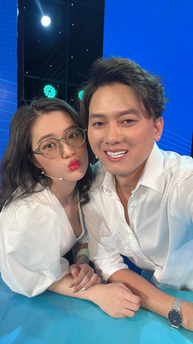 Quách Ngọc Tuyên và bà xã Thảo Hân