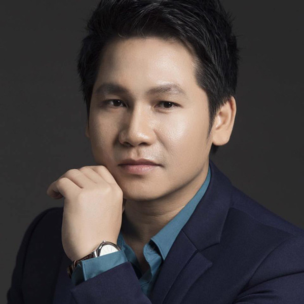 Trọng Tấn là cái tên quen thuộc đối với những người yêu thích nhạc cách mạng và nhạc trữ tình quê hương. Nổi lên từ cuộc thi Giọng hát hay Hà Nội năm 1997, nam ca sĩ gây ấn tượng cho khán giả với giọng hát cao giàu cảm xúc.