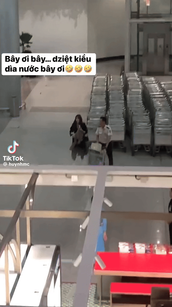 Thiều Bảo Trâm lẻ bóng khi trở về Việt Nam sau chuyến sang Pháp thăm người yêu