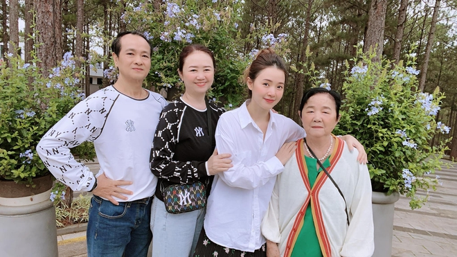 Midu đi du lịch cùng gia đình trước khi tổ chức lễ hỏi với chồng doanh nhân