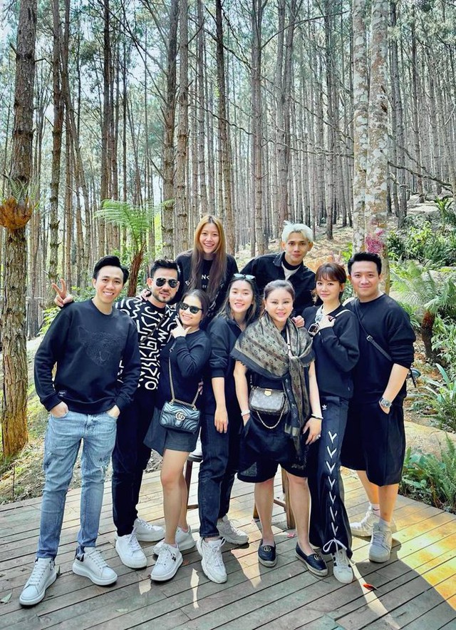 Quỳnh Lý nhiều lần tham gia những chuyến du lịch chung hội Hari Won - Trấn Thành