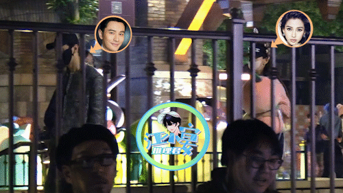 Cánh săn ảnh tiết lộ, cả hai vẫn tương tác với nhau khá thoải mái