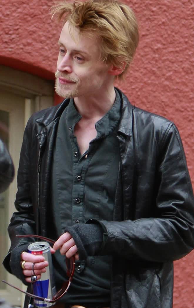 Hình ảnh tiều tụy này khiến khán giả không còn nhận ra sao nhí đáng yêu ngày nào