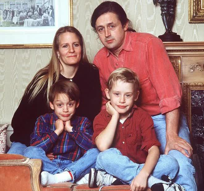 Bi kịch gia đình đẩy sao nhí đình đám sa ngã, trượt dài