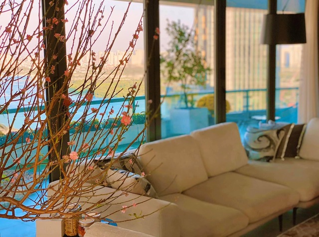 Trở thành nàng dâu hào môn, người đẹp chuyển về sống trong căn biệt thự bề thế nằm ở trung tâm quận 1 (TPHCM)