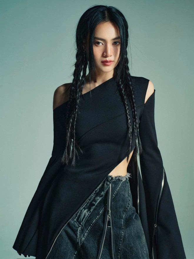 Lan Ngọc cho biết không thấy tiếc nuối khi tạm ngừng sự nghiệp một thời gian để đi học