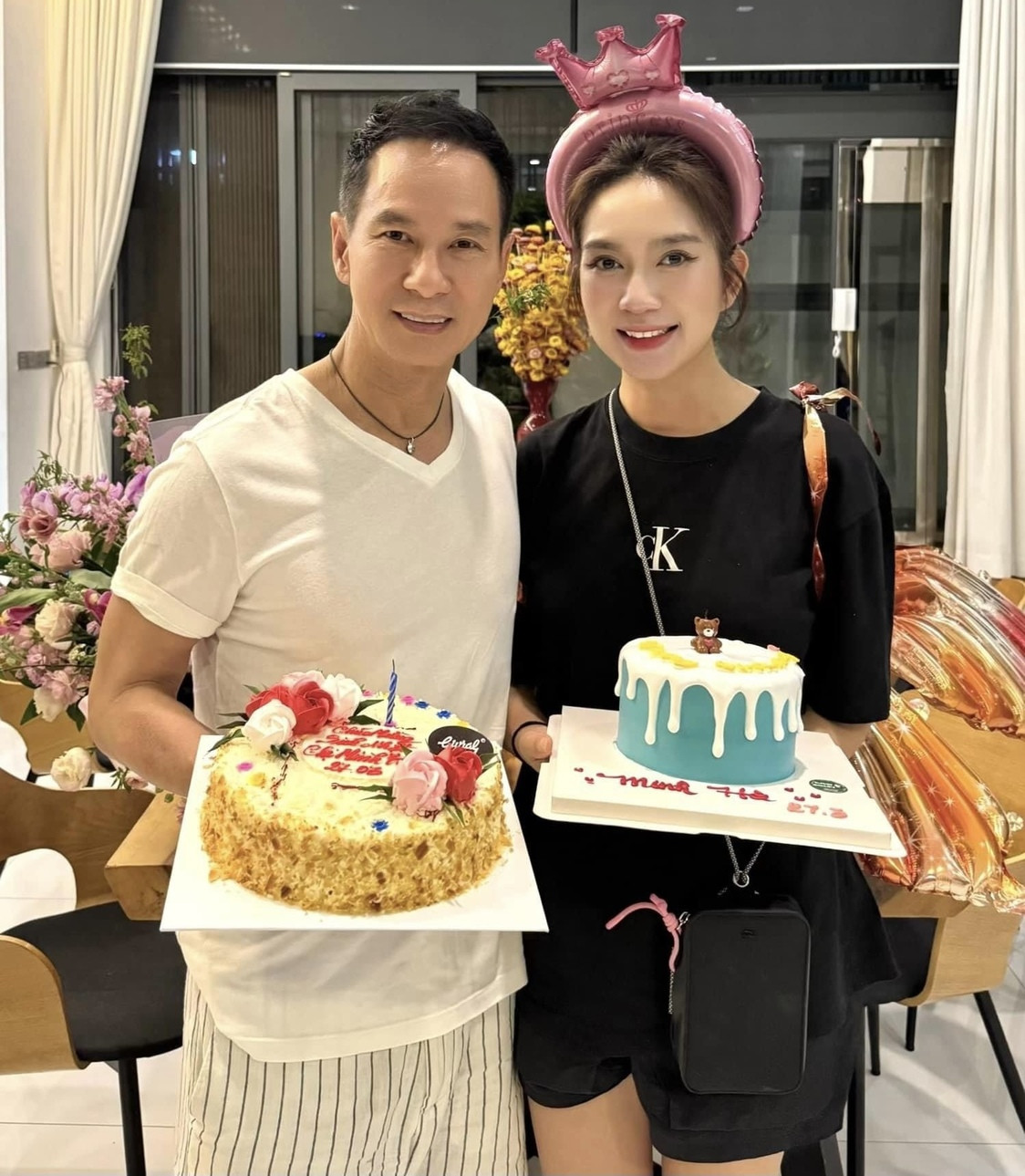 Bí quyết giữ gìn vóc dáng của Minh Hà là chăm tập thể dục, ăn uống lành mạnh. Bên cạnh đó, tinh thần vui vẻ, hạnh phúc bên gia đình giúp cô luôn tươi trẻ.