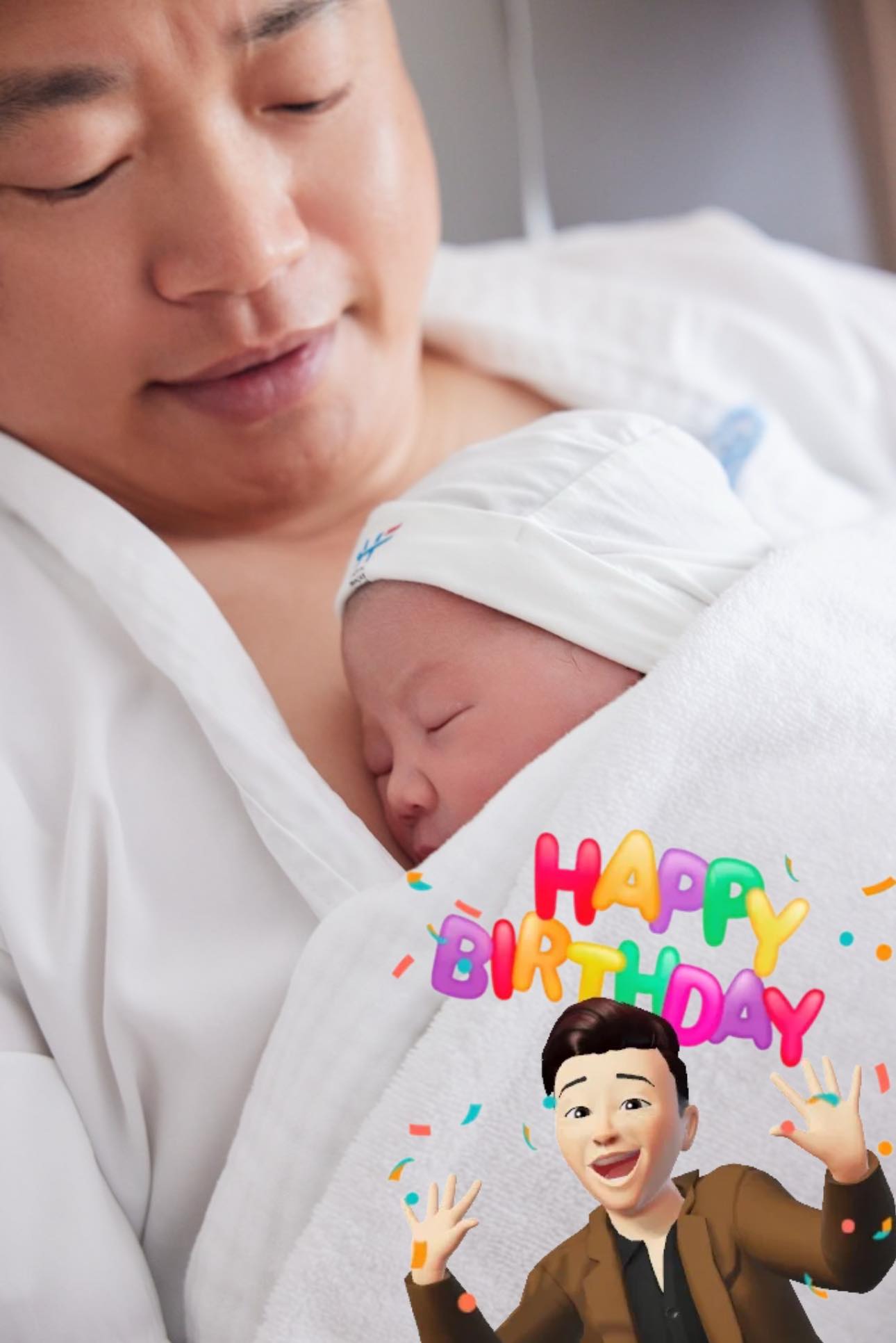 Shark Bình hạnh phúc khoe ảnh ôm ấp hai nhóc tỳ song sinh vừa chào đời của mình và Phương Oanh