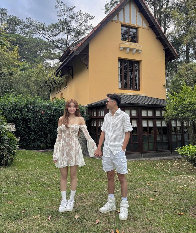 Hình ảnh hạnh phúc của Huyền 204 và Duy Nhỏ.