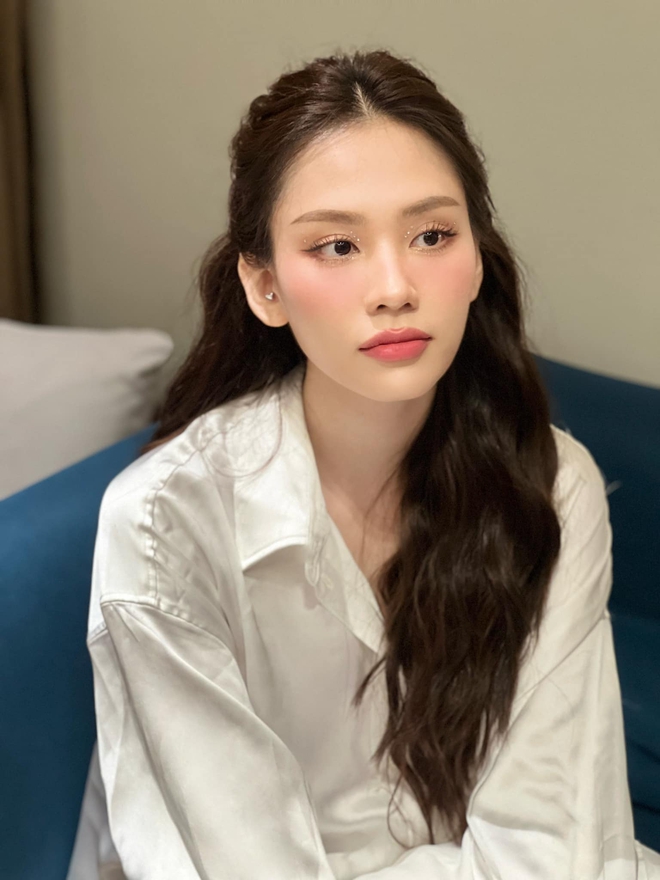 Mai Phương từng lên tiếng phủ nhận chuyện hẹn hò đại gia. Cô vốn là người rất kín tiếng trong chuyện đời tư