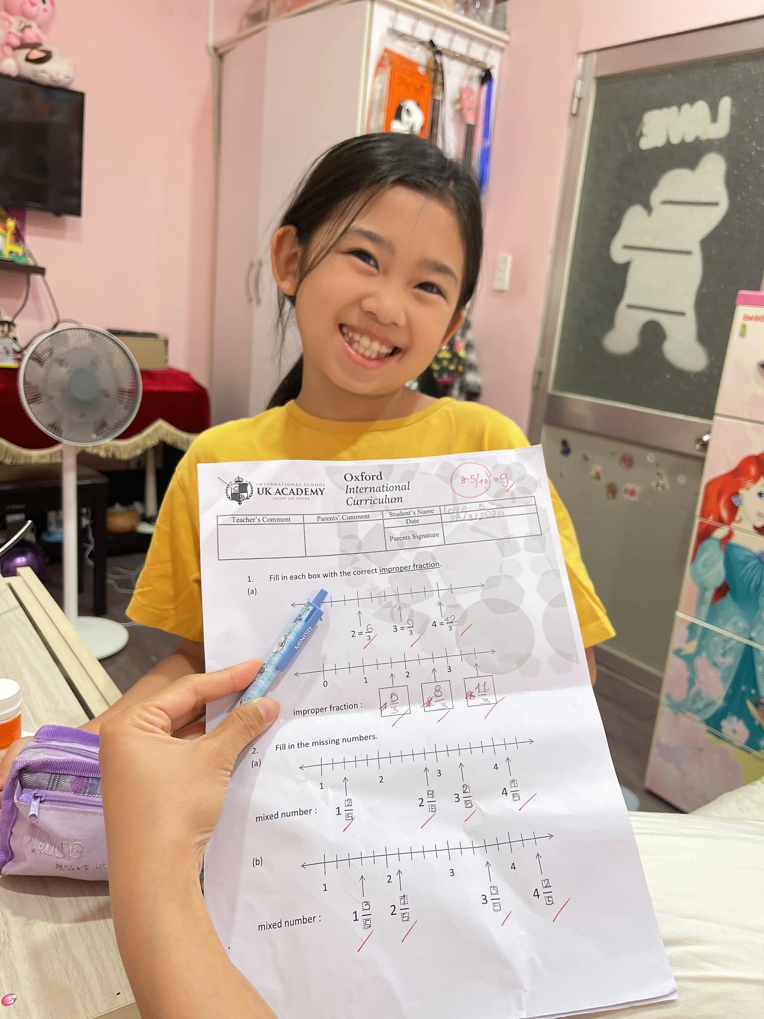 Bé Lavie đạt thành tích học tập tốt, có nhiều năng khiếu nghệ thuật