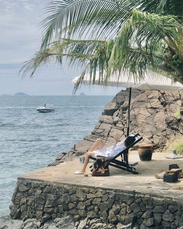 Du khách sẽ được hoà mình vào thiên nhiên đúng nghĩa khi tới hòn Miễu hoang sơ (Ảnh Lê V.T.Uyên)