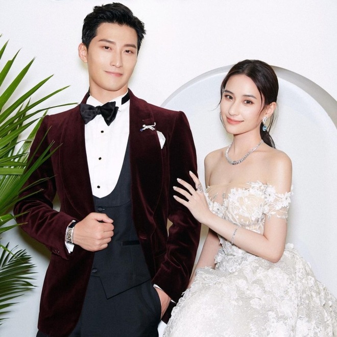 Hôn nhân của Đậu Kiêu và Hà Siêu Liên bị soi ra nhiều dấu hiệu rạn nứt