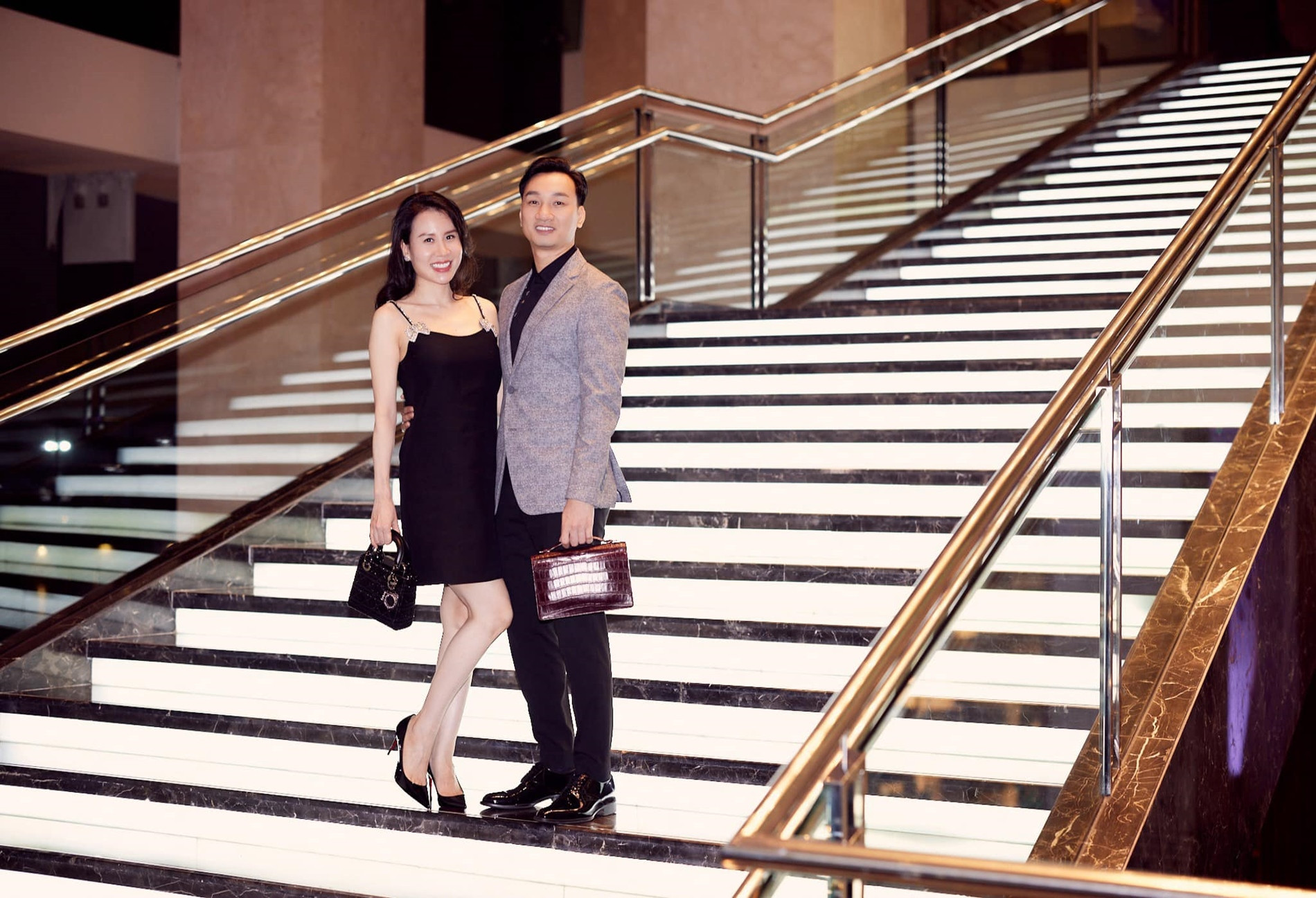 Vào dịp đặc biệt, Thành Trung không ngại gửi những lời ngọt ngào, tình cảm tới bà xã khiến nhiều người ngưỡng mộ.