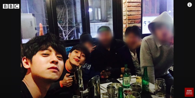 Cả hai cùng nhiều người khác đã cưỡng hiếp tập thể một người phụ nữ ngay trước 1 ngày Jung Joon Young tổ chức fan meeting