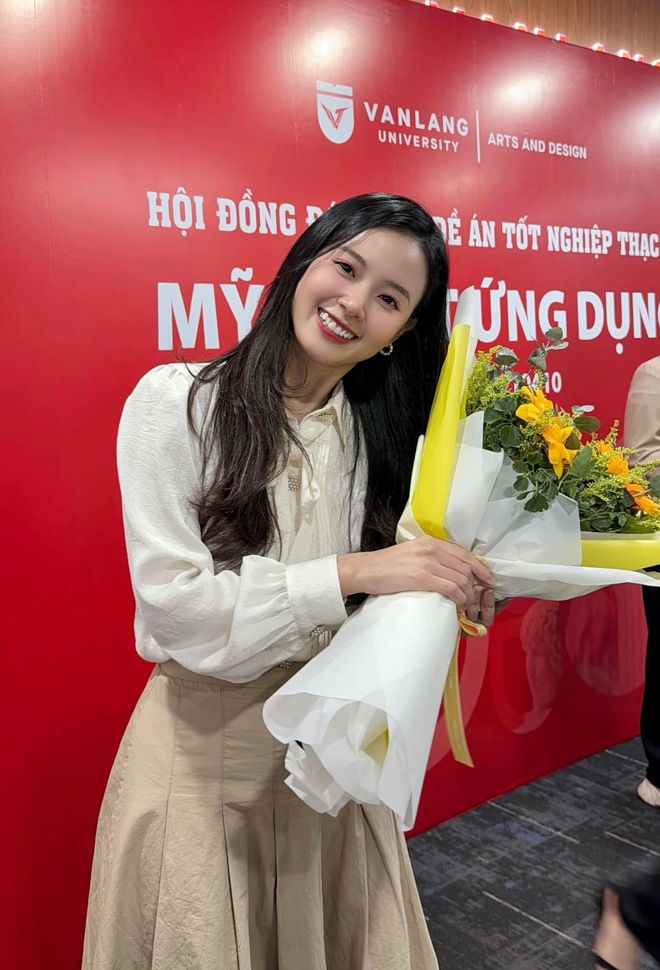 Cô đang giảng dạy tại trường ĐH Công nghệ TP.HCM (HUTECH)