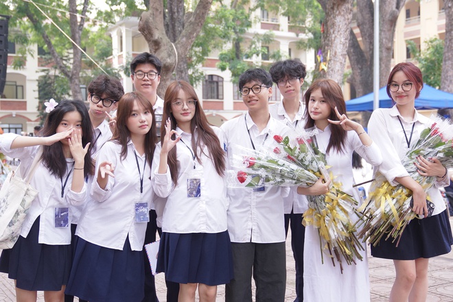 Tạm biệt những người bạn của tôi, hẹn gặp ở tương lai khi tất cả đã thành công