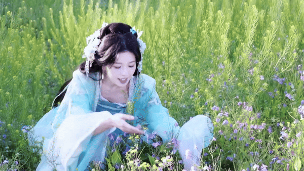 Cận cảnh visual xinh đẹp, ngọt ngào của Suni Hạ Linh