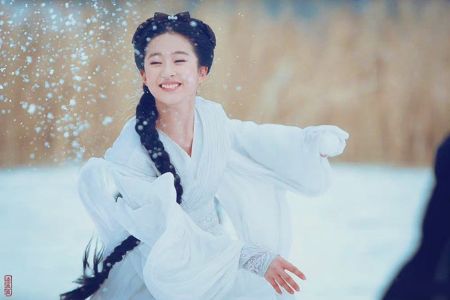 Lưu Diệc Phi thuở đóng phim 