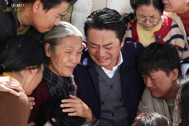 Lật mặt 7 đạt doanh thu 461 tỷ đồng sau 39 ngày ra rạp.