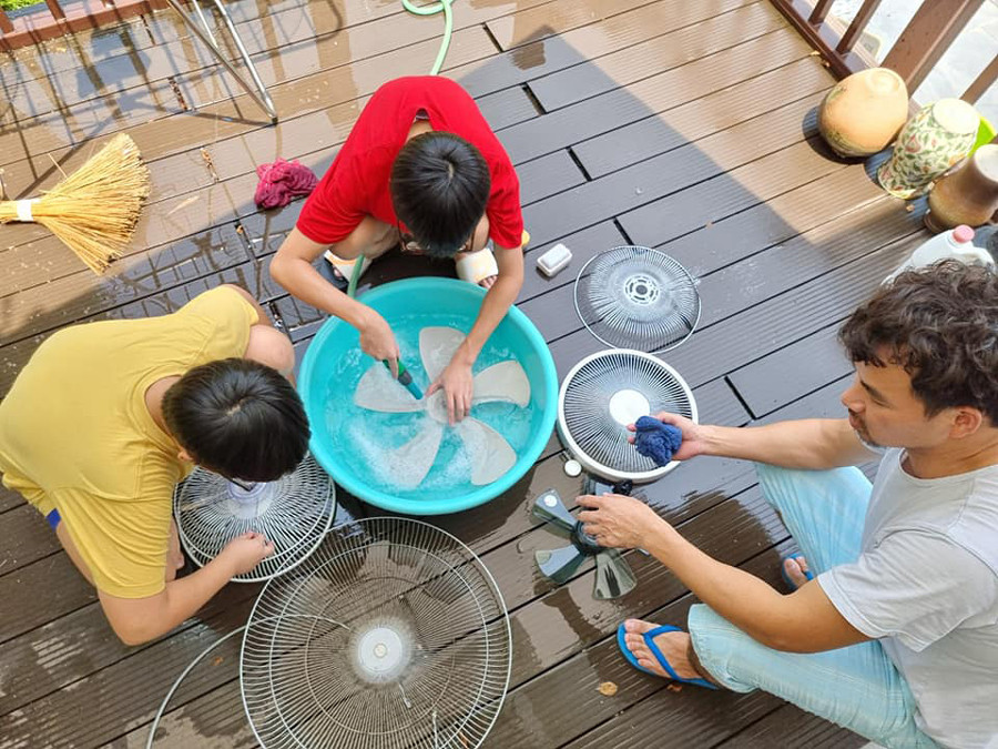 Cuộc sống bình yên, hòa mình vào thiên nhiên của gia đình nam nghệ sĩ.