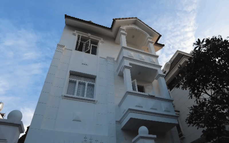 Căn biệt thự của Xemesis