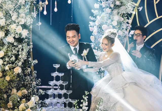 Đám cưới Xemesis và Xoài Non