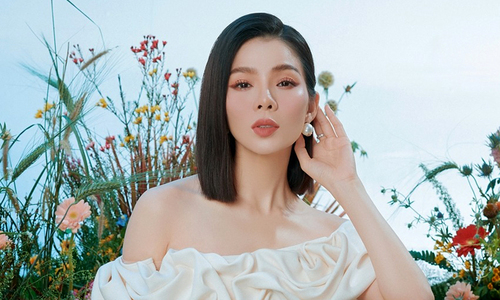 Thời điểm đó, nữ ca sĩ sinh năm 1981 đang mang thai con đầu lòng là bé Kỳ Anh