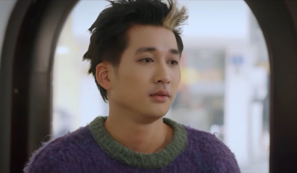 Bảo đi xin việc ở thành phố.