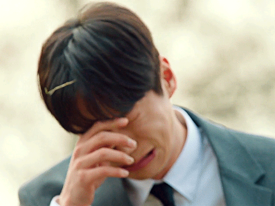 Nam chính là tổng tài bá đạo nhưng cứ xuất hiện là gây cười