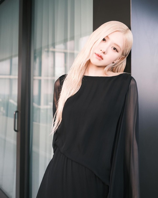 Rosé (BLACKPINK) được truyền thông Hàn đưa tin ký hợp đồng cá nhân với THE BLACK LABEL