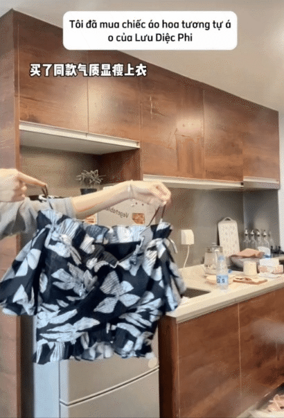 Cô nàng Hoàng Diệc Mai khiến tất cả chị em phải mê mệt trước set đồ tôn dáng tinh tế này. Trong phim cô nàng diện áo trễ vai dáng ngắn cùng quần ống rộng và đôi cao gót đơn giản để khéo hack chiều cao, tôn vóc dáng của cô.