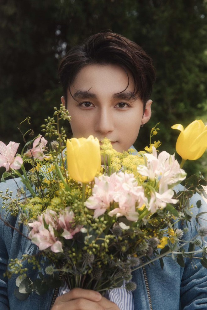 Sơn Tùng bị so sánh với Nayeon khi nữ idol nhà JYP 