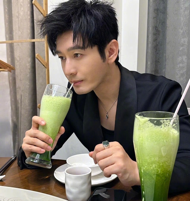 Huỳnh Hiểu Minh là người rất nghiêm ngặt thực hiện các chế độ ăn kiêng, giữ dáng.