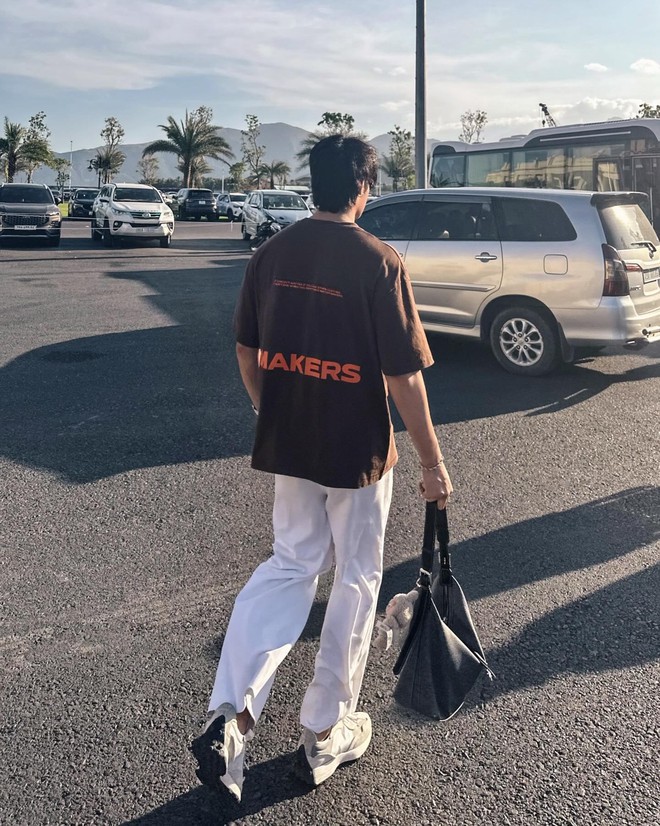 Các mẫu túi lớn, rộng rãi với tông màu trung tính của GLISS cũng được lựa chọn bởi nhiều nam giới.