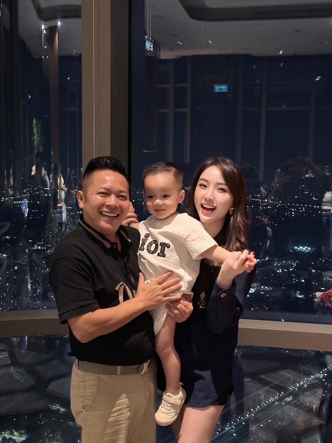 Nói về ông xã, Bảo Thy luôn dành những tình cảm đong đầy. 