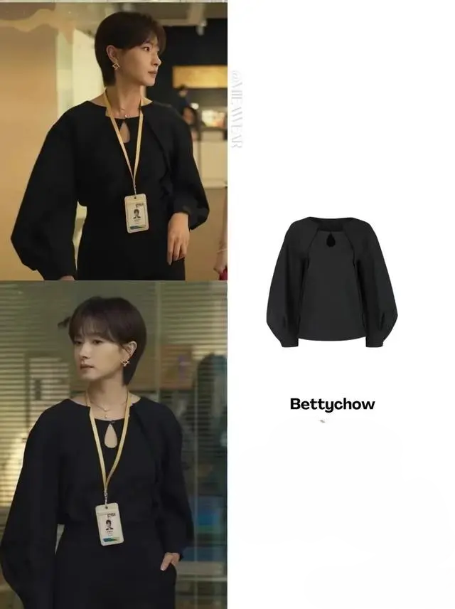 Ở một set đồ khác, nữ diễn viên mix quần suông cùng áo cách điệu màu đen rất thời trang, điệu đà, tôn nước da trắng ngần cùng vóc dáng gọn gàng của Vạn Thiến.