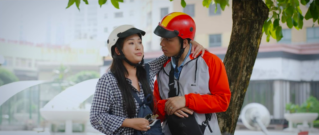 Trở lại với vai chính, đôi lúc Diễm Hằng thiếu tự tin vì cách làm phim hiện đại. Tuy nhiên, cô nhận được sự giúp đỡ của đạo diễn và đặc biệt là diễn viên Mạnh Quân. Mỗi lần được bạn diễn trở về nhà, cô luôn lo lắng hỏi Mạnh Quân vì lo mình làm chưa tốt. 