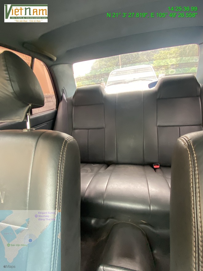 Chiếc Toyota Crown mang biển số 80B-1280. Ảnh: Đấu giá Lạc Việt