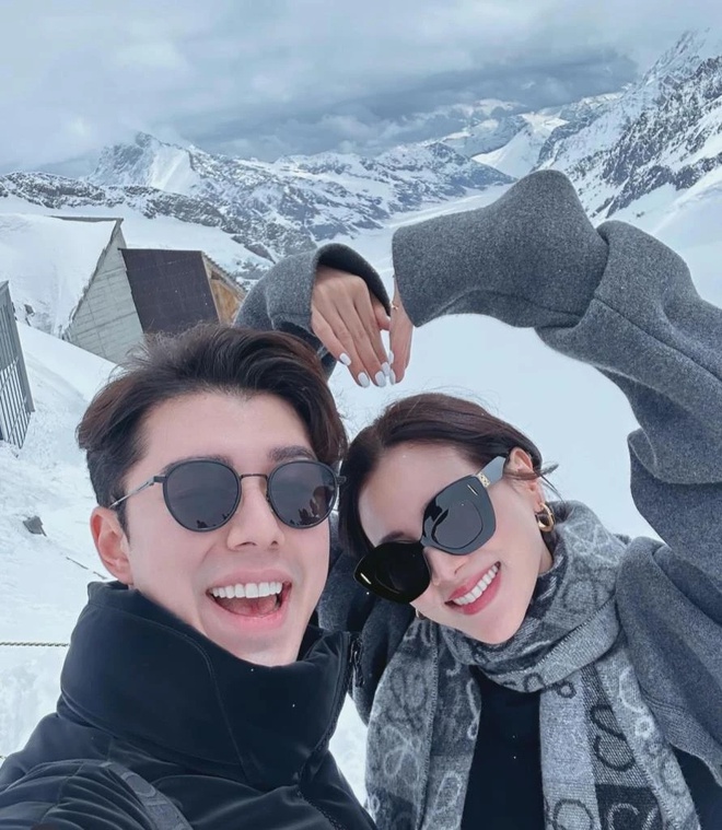 Cặp đôi vừa có chuyến du lịch Thuỵ Sĩ cực vui vẻ, hạnh phúc trước đây không lâu