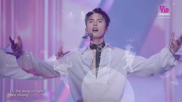 Hiệu ứng sân khấu sến sẩm