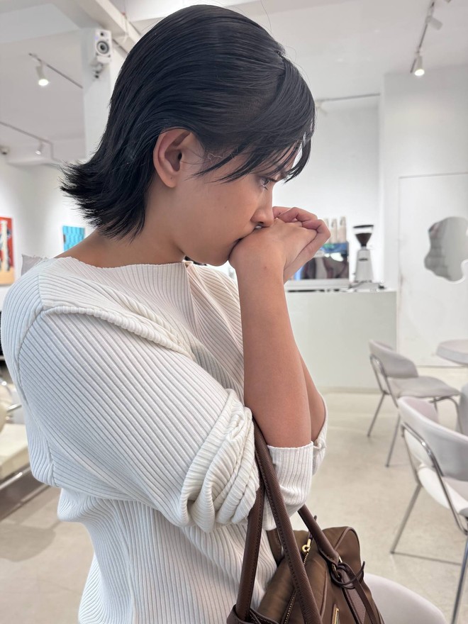 Châu Bùi không khỏi hoang mang