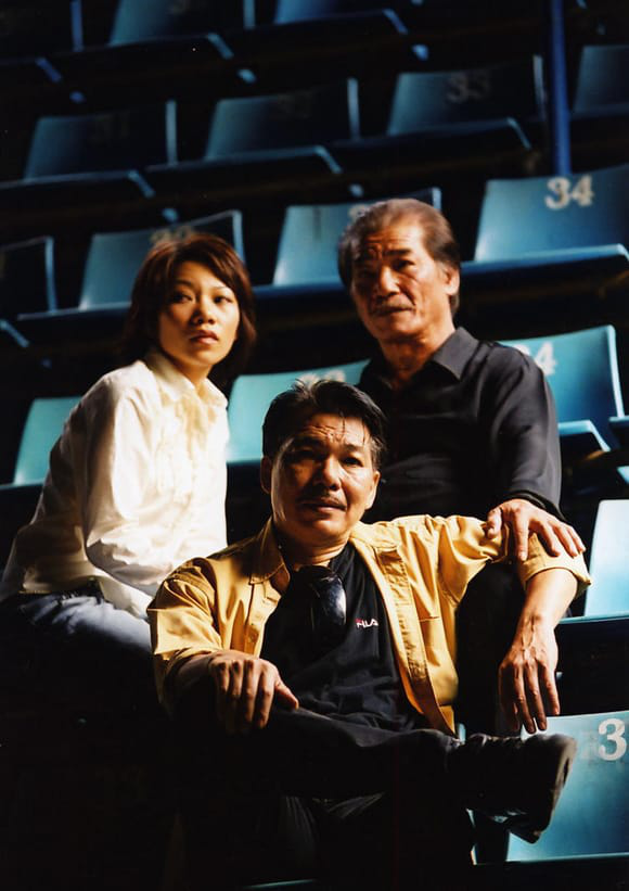 Hà Trần cùng cha và chú