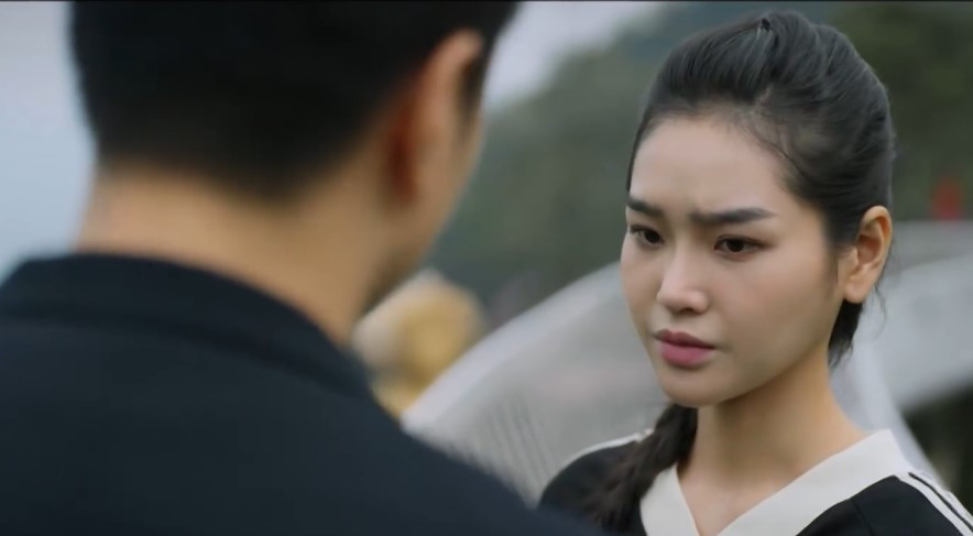 Vinh quan tâm tới Đông.